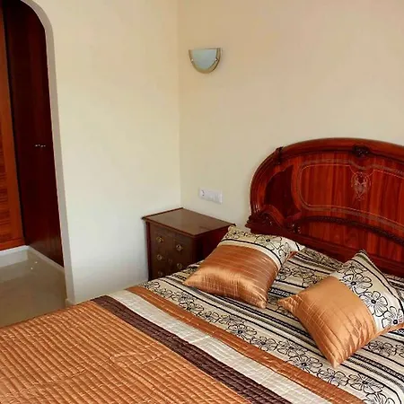 Los Corales Townhouse Apartment *
