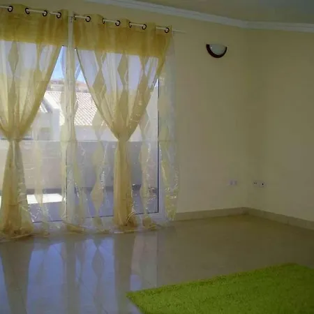 Los Corales Townhouse Apartment *