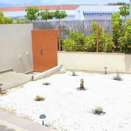 Los Corales Townhouse 美洲海滩