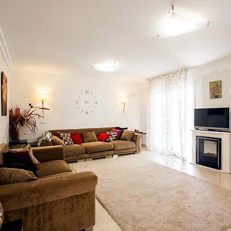 Los Corales Townhouse 公寓 *